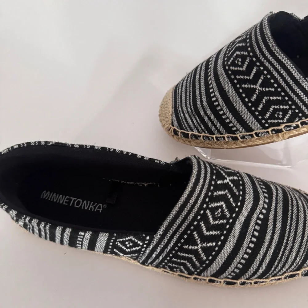 Minnetonka Black Woven Aztec Espadrille Slip On‎ Loafer Shoes Womens Size 6M